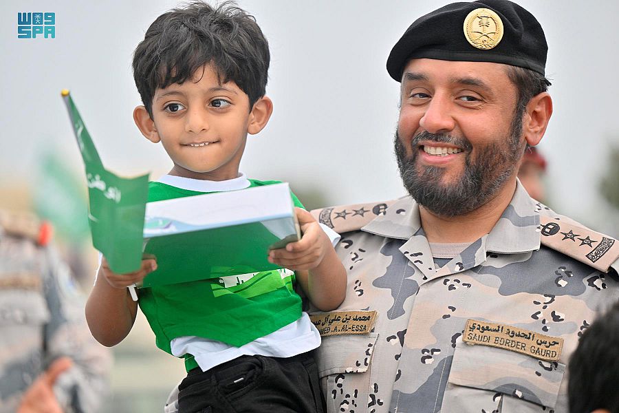 قيادة حرس الحدود بجازان تقيم عرضًا بحريًّا بمناسبة اليوم الوطني الـ92
