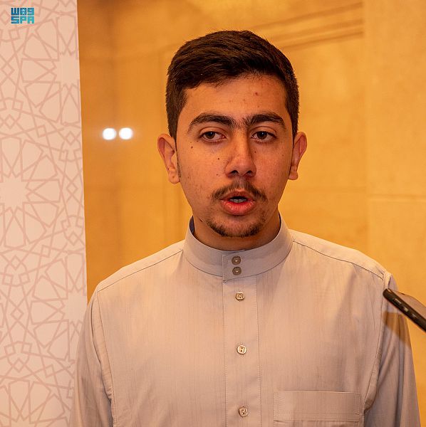 عدد من المشاركين 