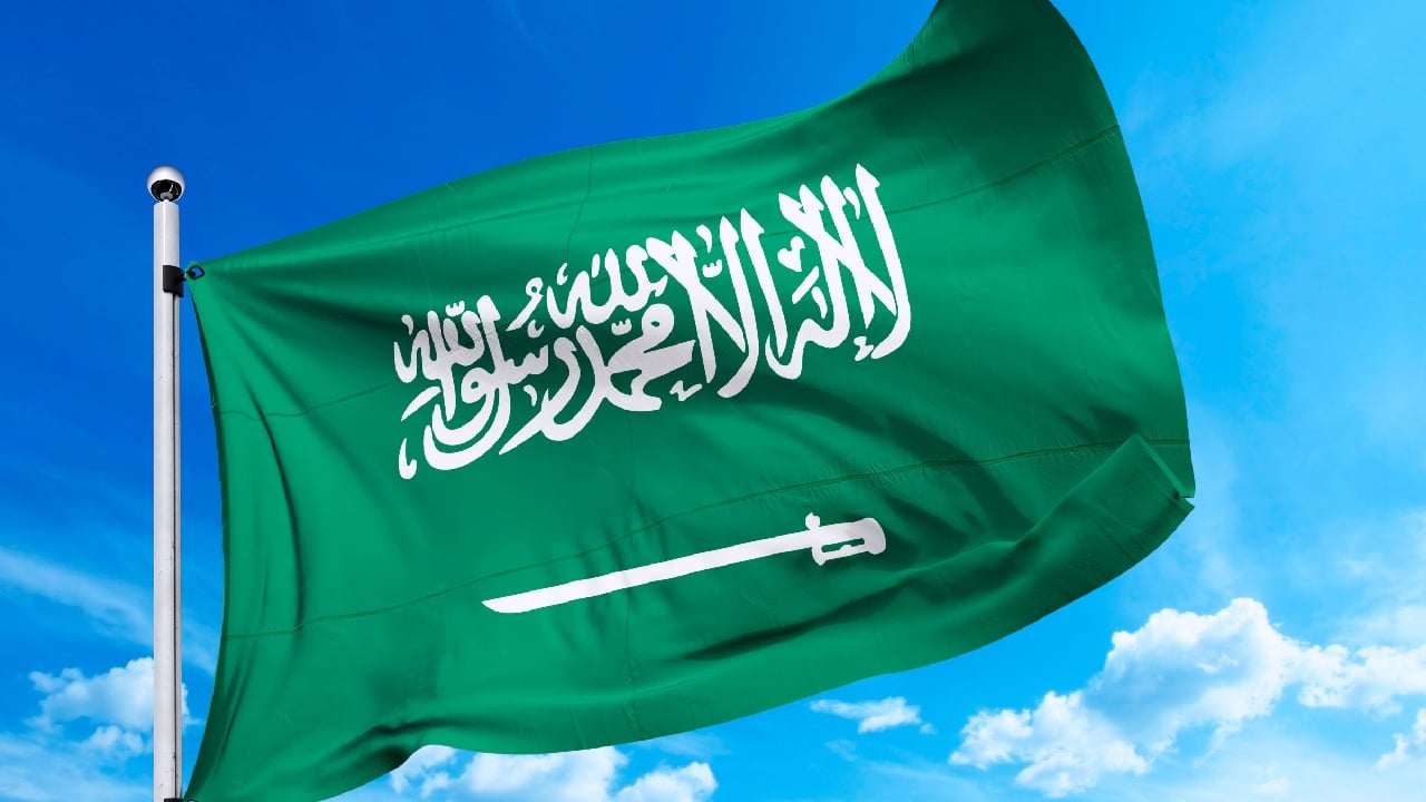 متحدث التجارة: بيع وعرض العلم السعودي وصور القيادة نظامي ولا يوجد به مخالفات
