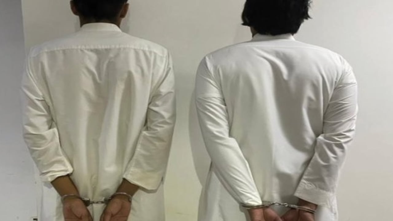 القبض على مواطنين لنقلهما 3 أثيوبيين مخالفين لنظام أمن الحدود بالداير 