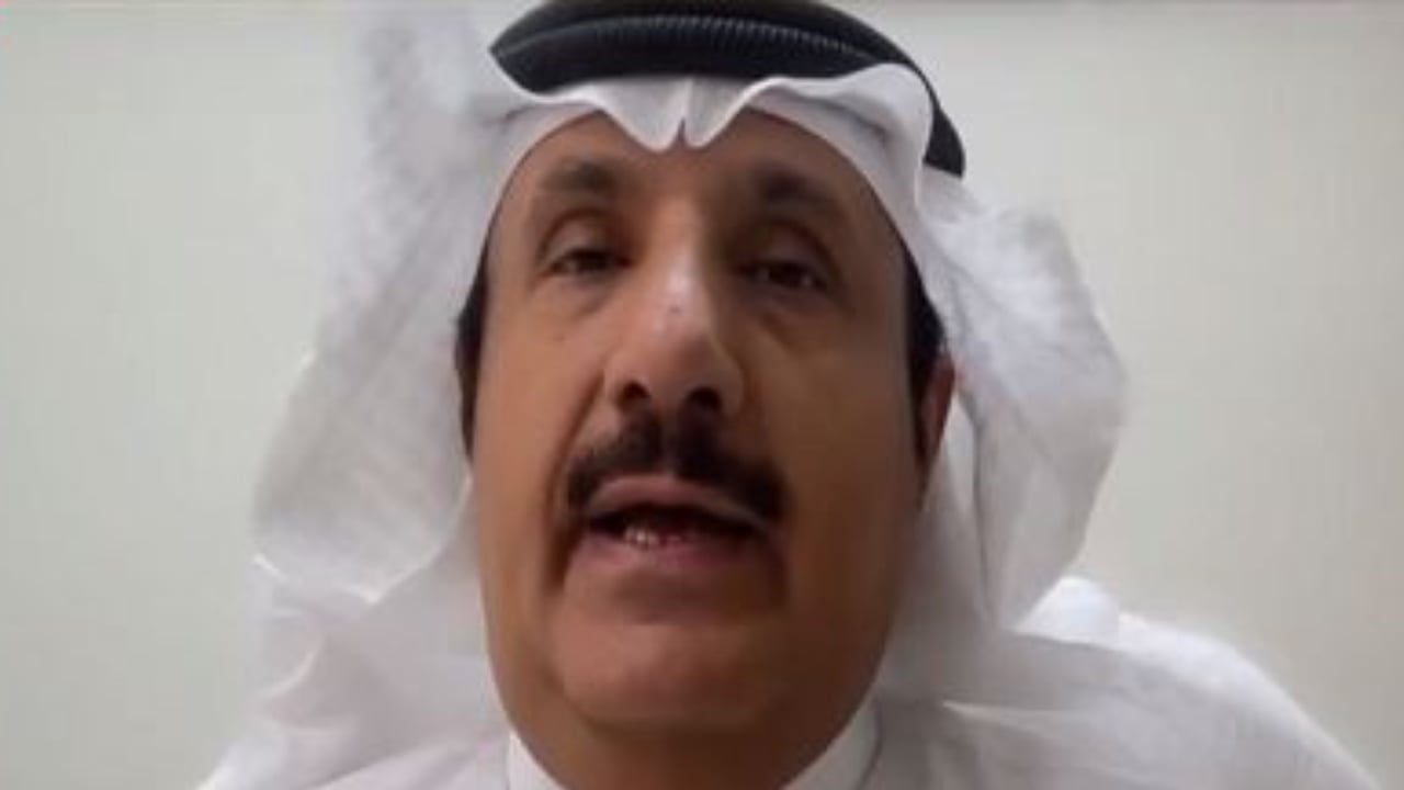 استشاري يوضح أضرار تدخين السجائر الإلكترونية على صحة الجسم 