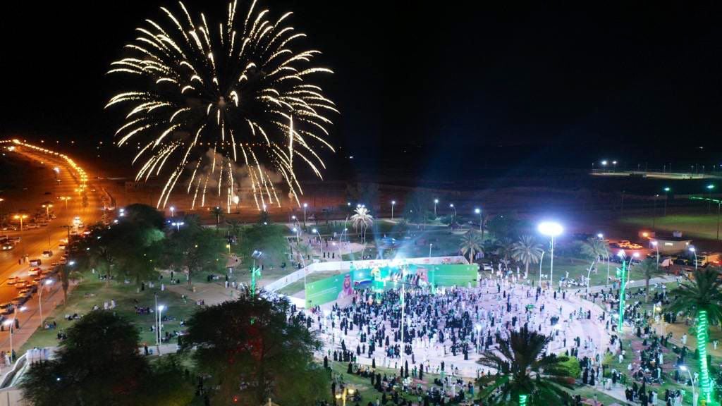 بلدية الدلم تحتفل باليوم الوطني الـ92 بحضور أكثر من 14 ألف مواطن
