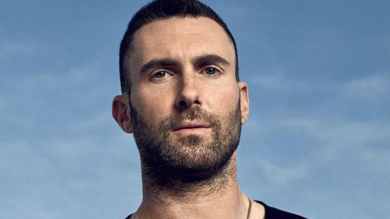 بعد اعترافات عشيقته.. اتهامات بالخيانة الزوجية تلاحق المغني العالمي آدم ليفن Adam Levine