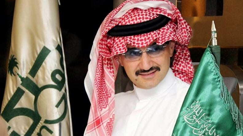 الوليد بن طلال: 100 مليون ريـال مكافآت للهلال بعد وصافة كأس العالم للأندية