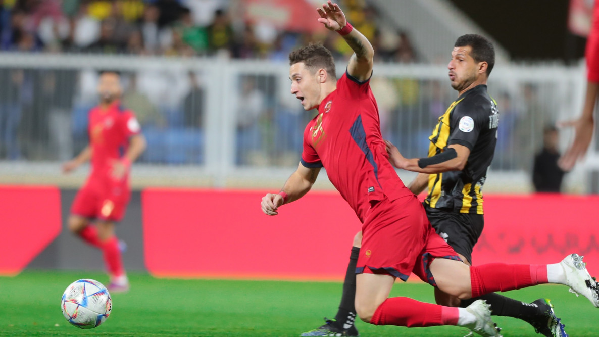 نجم الاتحاد يعتذر للجماهير عن التعادل أمام ضمك