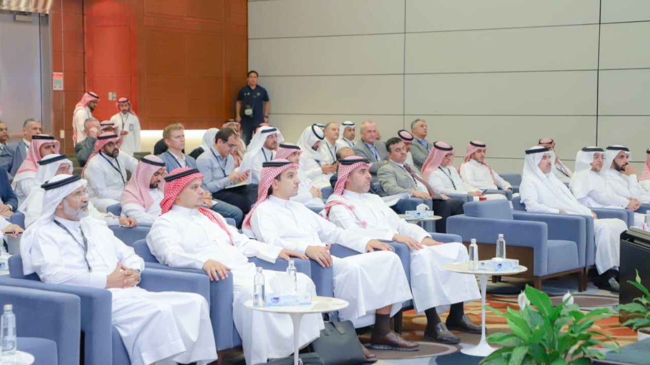 
«الصناعة»: قطاع أسمنت بالمملكة سيمكنها من الوصول للحياد الصفري من انبعاثات الكربون بحلول 2060