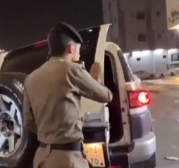 بالفيديو.. ضبط عدد من المتسولين بمنطقة المدينة المنورة

