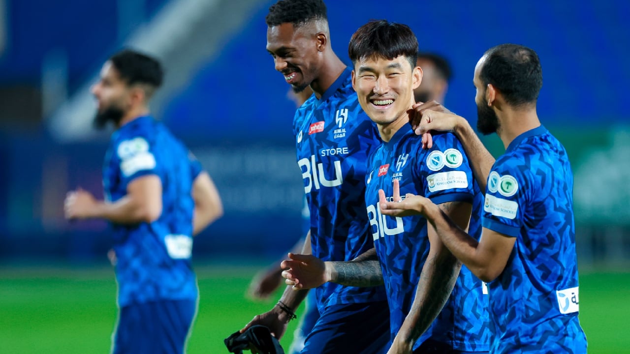 بالأرقام.. الهلال يتسلح بالتاريخ في مواجهة الطائي بدوري المحترفين
