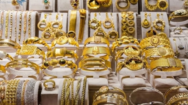 انخفاض أسعار الذهب في السعودية.. و«عيار 21» يسجل 173.54 ريال
