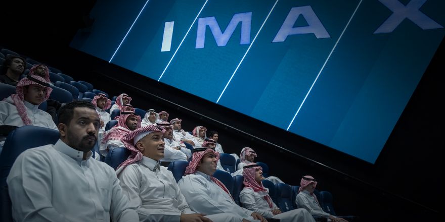 أرقام متصاعدة لسوق السينما السعودية.. مبيعات تاريخية وانخفاض في متوسط الأسعار
