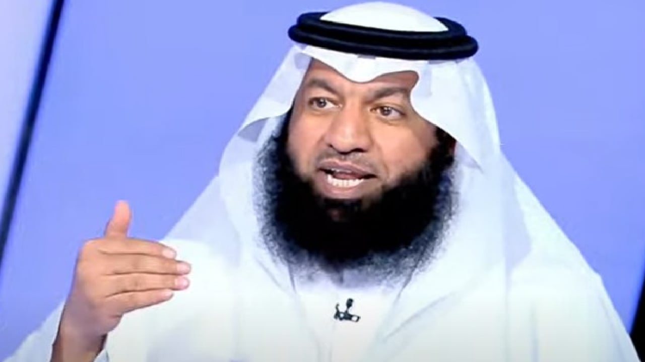 محام: إدخال الموظف من ليس مستحِقًا للجنسية إلى دائرة الاستحقاق جريمة
