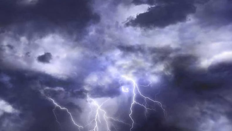 الأرصاد: سحب رعدية على مكة.. وأتربة مثارة على 3 مناطق 