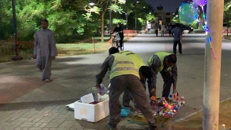 أمانة جدة تنفذ حملة لمكافحة الأنشطة المخالفة وتصادر عددًا من ألعاب الأطفال

