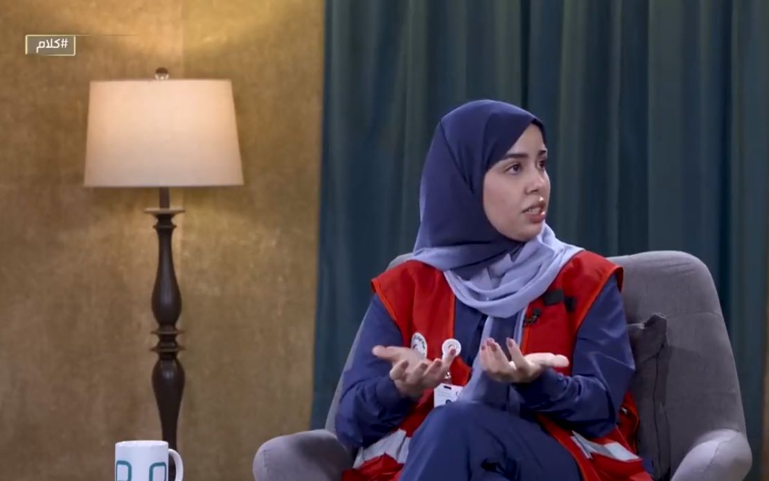 ادعاء بتوقف القلب.. مسعفة تكشف مظاهر سلبية واجهتها أثناء عملها
