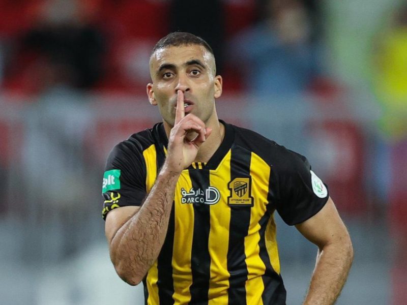 حمدالله ينتصر.. «فيفا» يغرم النصر 5 ملايين يورو