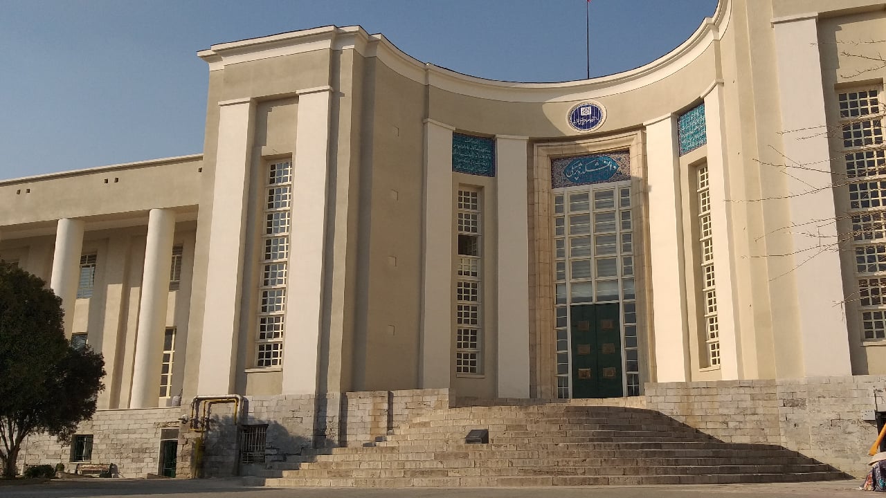 اتحاد طلاب إيران: الأمن يعتدي على طلاب وأساتذة كلية العلوم الاجتماعية بجامعة طهران

