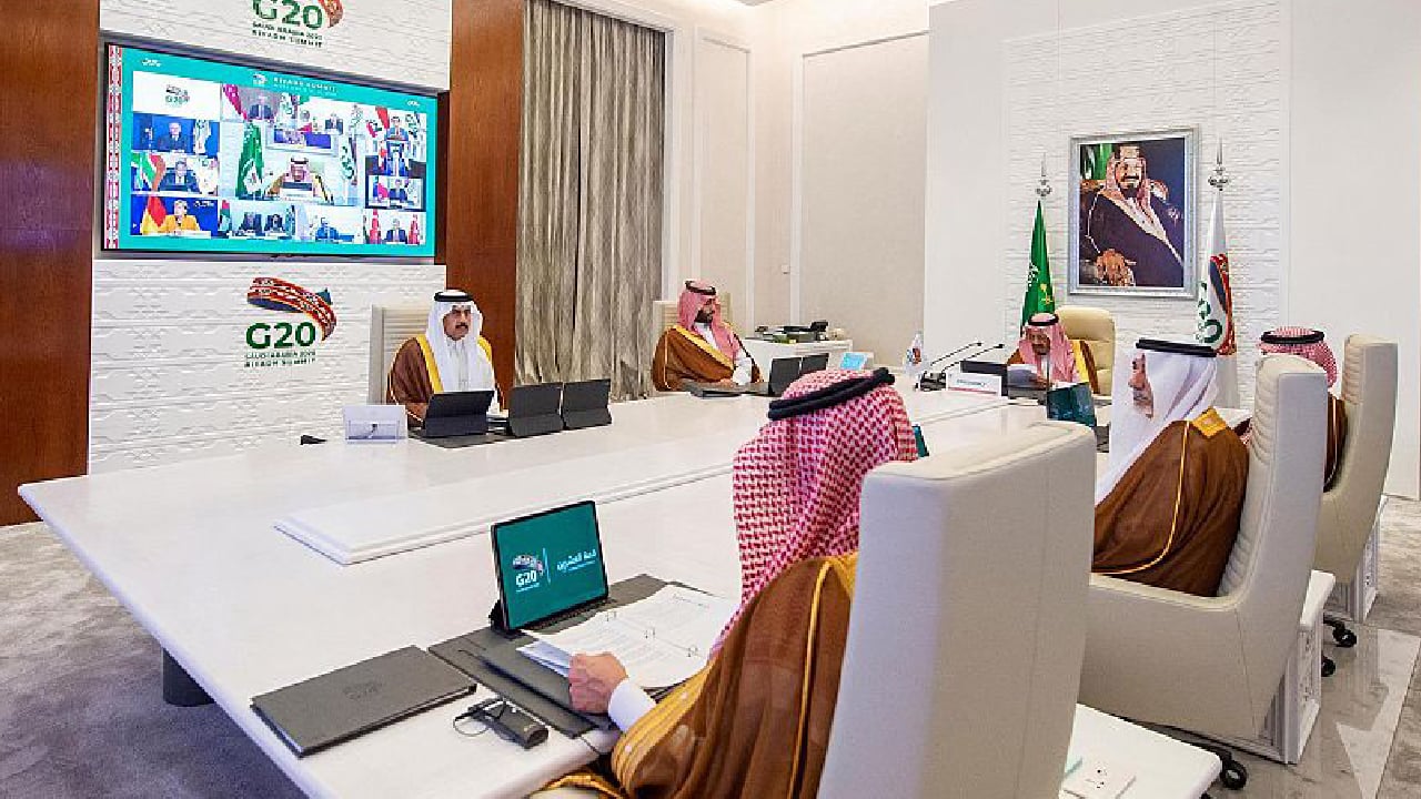 المملكة في مجموعة العشرين.. عنصر فاعل ورمانة ميزان تحقيق الاستقرار الاقتصادي العالمي
