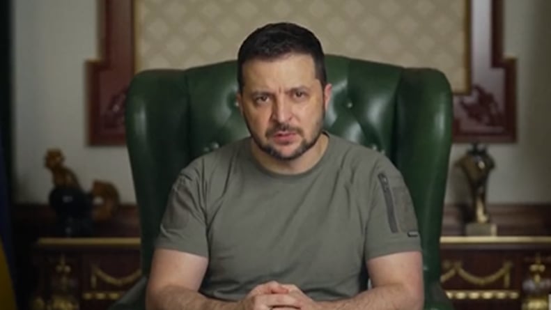 زيلينسكي: القوات الروسية قصفت خيرسون 258 مرة خلال الأسبوع الماضي
