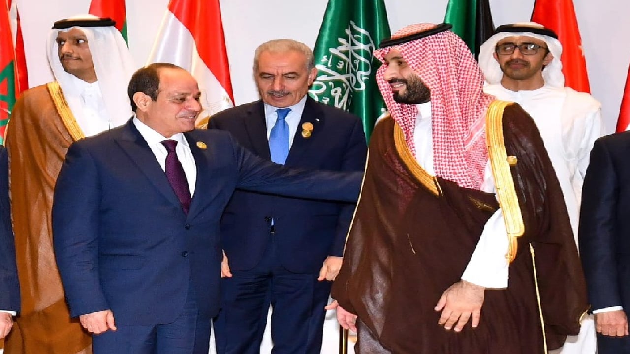 ولي العهد يبعث برقية شكر للرئيس السيسي إثر مغادرته شرم الشيخ

