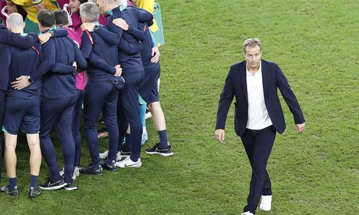 غموض حول مصير هيولماند مع منتخب الدنمارك بعد الخروج المبكر من المونديال