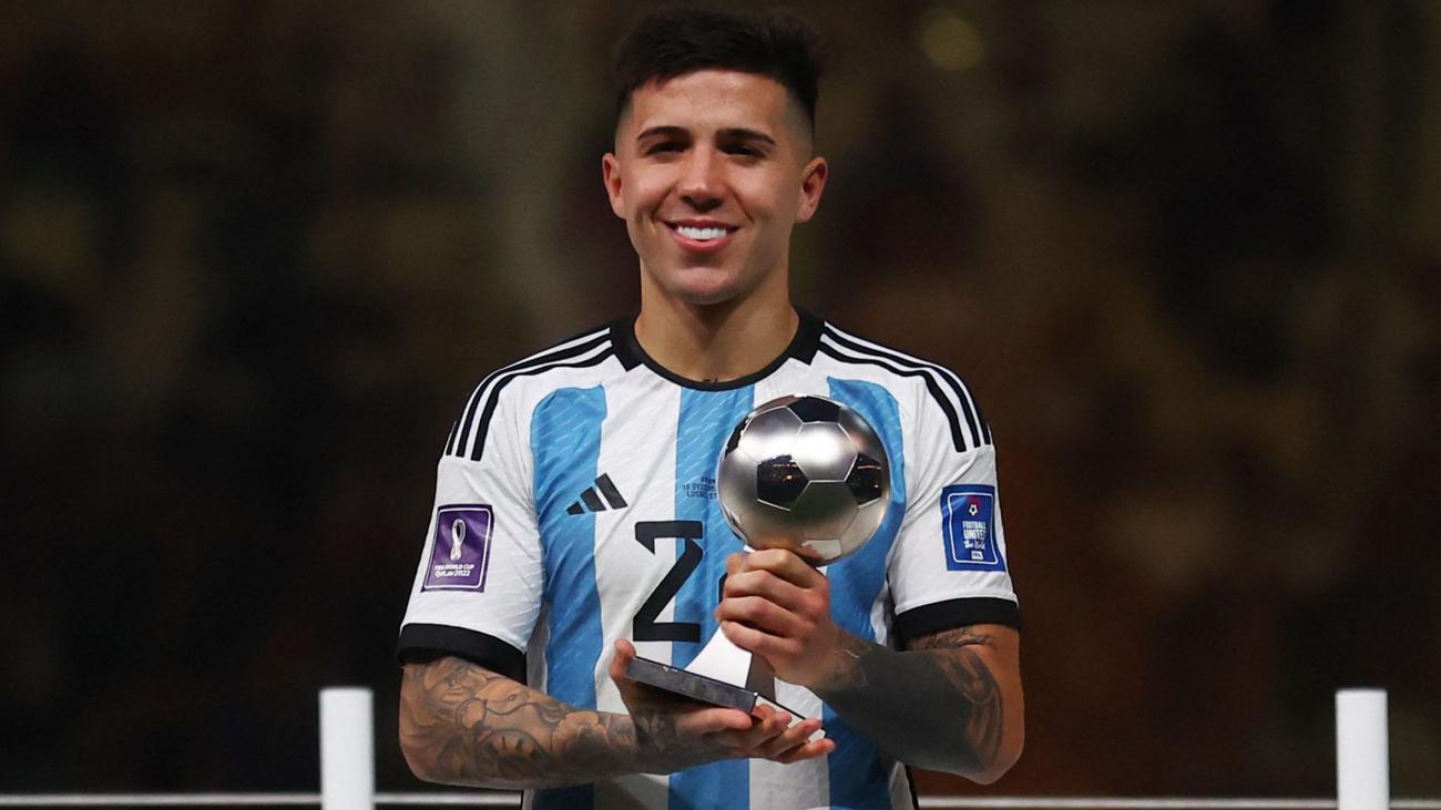 إنزو فيرنانديز أفضل لاعب شاب في كأس العالم 2022