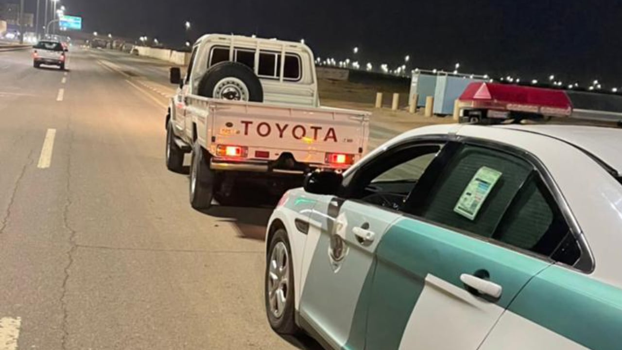 المرور: ضبط قائد مركبة ظهر في فيديو يمارس التفحيط بتبوك