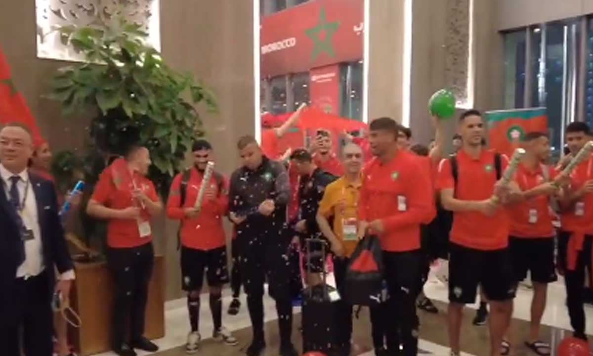 بالفيديو.. احتفالات لاعبي المغرب في الفندق بعد المباراة التاريخية أمام إسبانيا