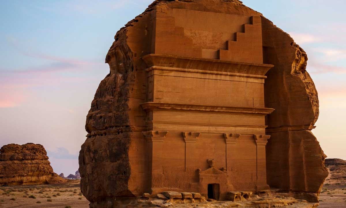 اليونسكو تطلق برنامجًا لدراسة تاريخ العلا  