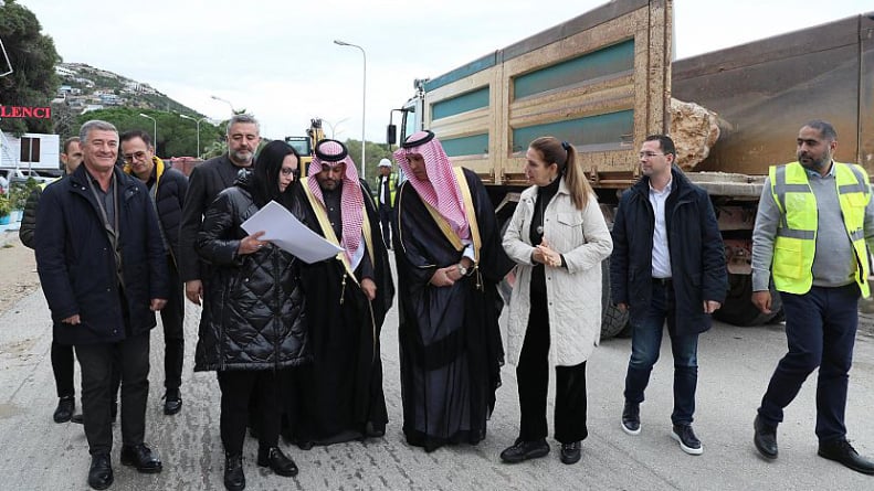 بالصور.. الصندوق السعودي للتنمية يضع حجر الأساس لمشروع تطوير البنية التحتية بألبانيا