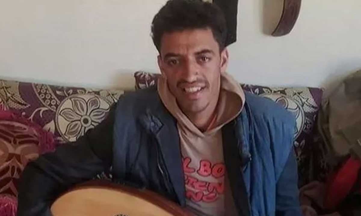 العثور على جثة فنان شعبي يمني مشنوقًا عقب خروجه من سجون ميليشيا الحوثي 