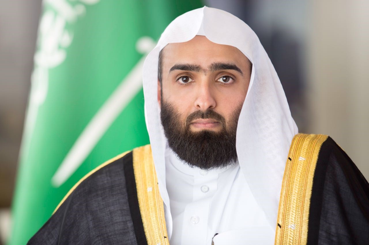 
رئيس ديوان المظالم يرفع الشكر للقيادة لتمديد خدمته 4 سنوات

