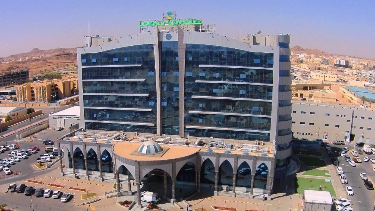 صحة الجوف: نجاح جراحة خلع ولادي معقد بمستشفى الأمير متعب بسكاكا