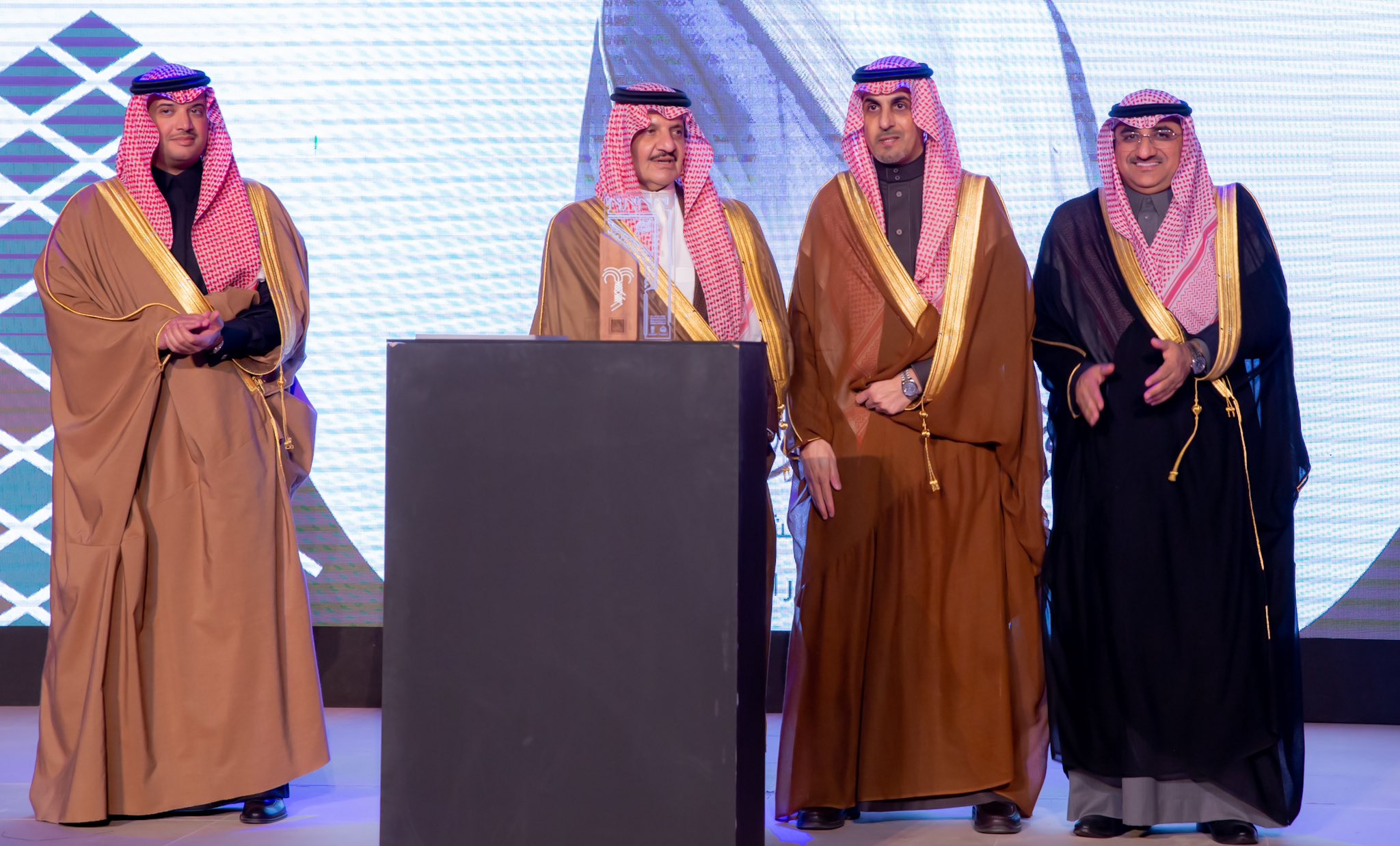 بالصور.. تدشين النسخة الثامنة لمهرجان تمور الأحساء المُصنّعة 