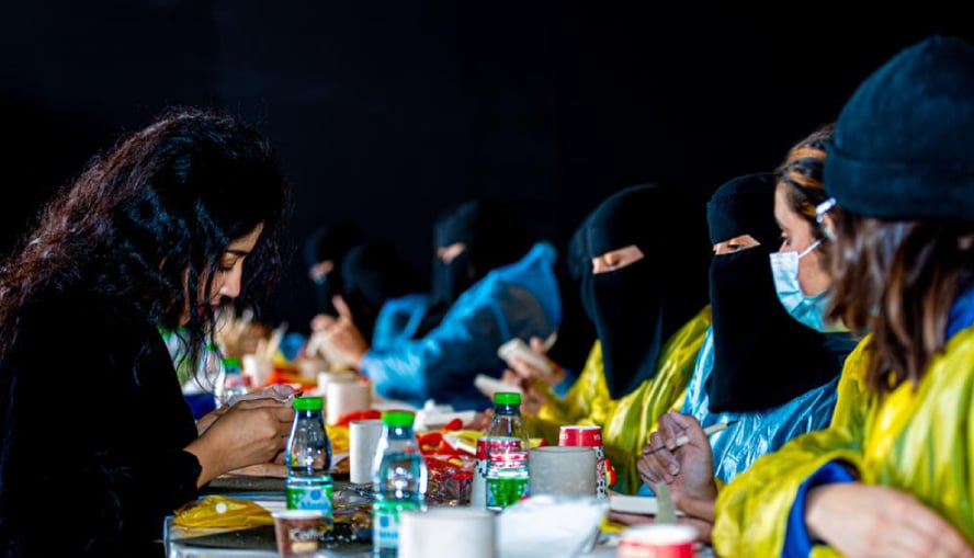 65 فعالية تصاحب رحلة النحت الحيّ في ملتقى طويق