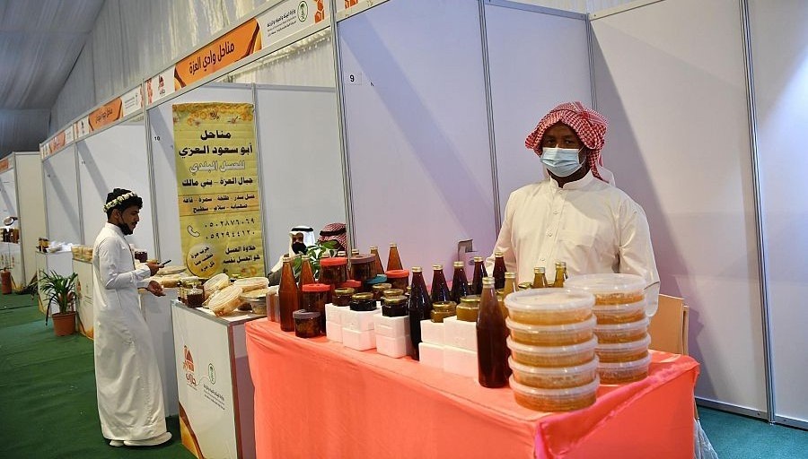 عسل الصندل يشارك للمرة الأولى في مهرجان عسل جازان