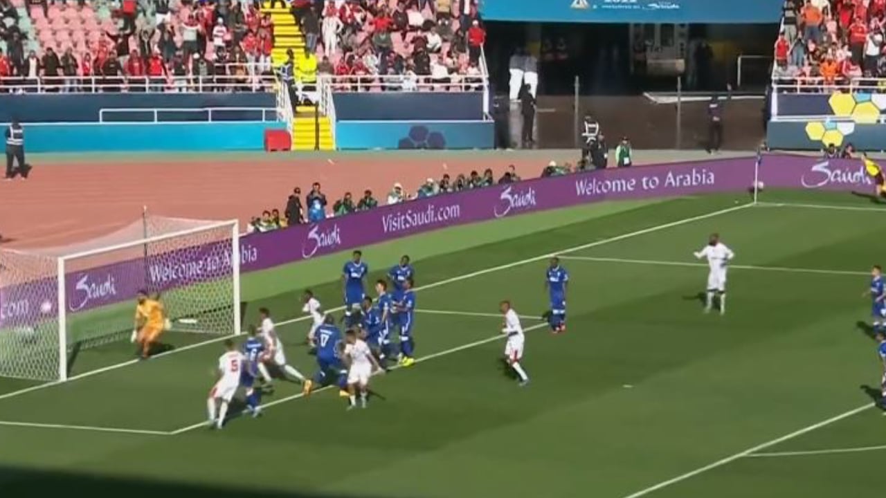 الوداد يتقدم بهدف في شباك الهلال بكأس العالم للأندية