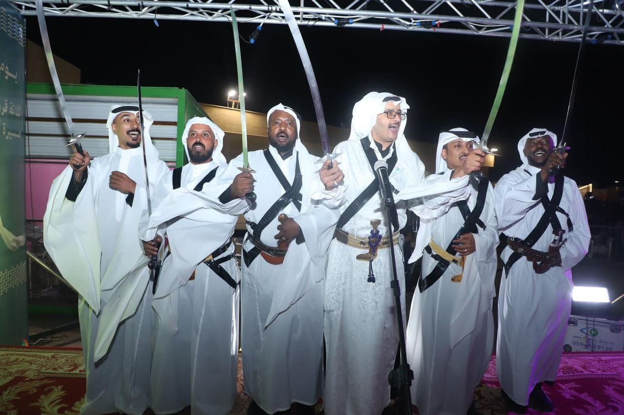 الفنون الشعبية بنجران.. تضفي البهجة والفرح في احتفالات "يوم التأسيس"