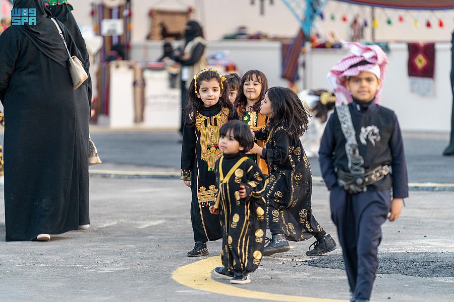أكثر من 1700 مدرسة و250 ألف طالب وطالبة يحتفلون بيوم التأسيس بالطائف