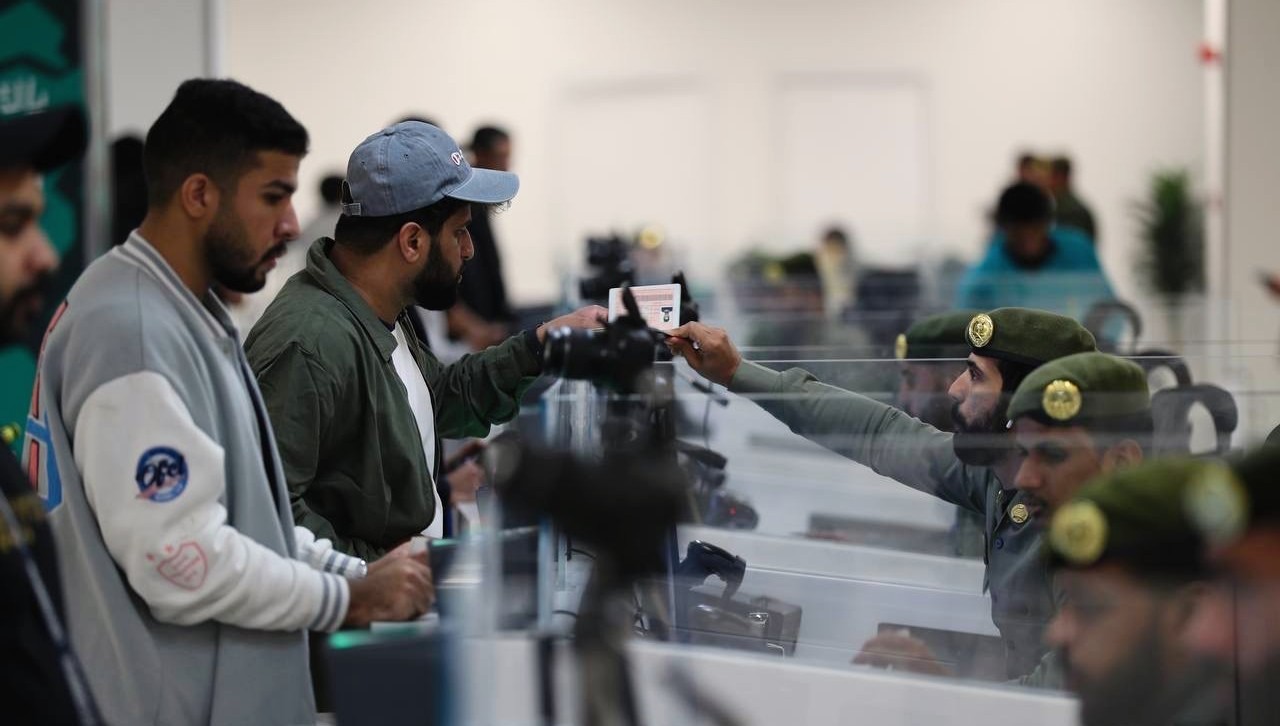 «3 جرعات من لقاح كورونا».. الجوازات توضح اشتراطات سفر المواطنين إلى خارج المملكة