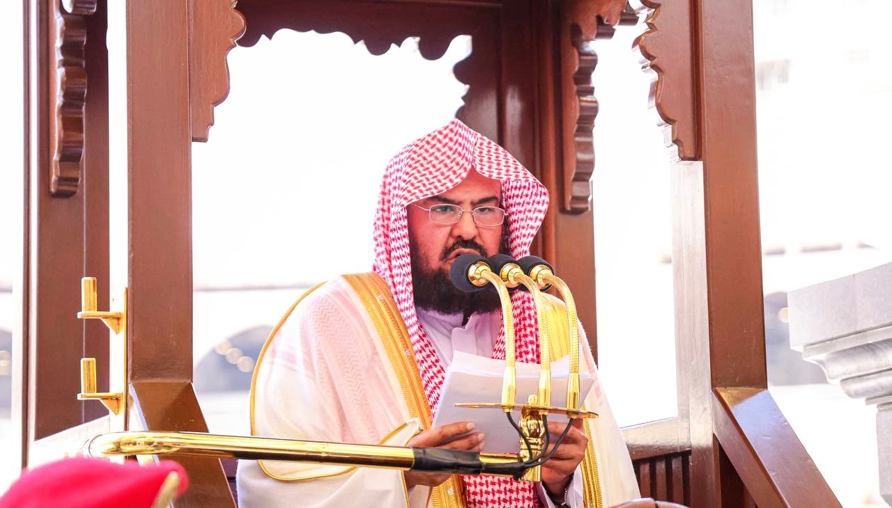 «السديس» يدين اعتداءات قوات الاحتلال على مقدسات المسلمين في الأقصى