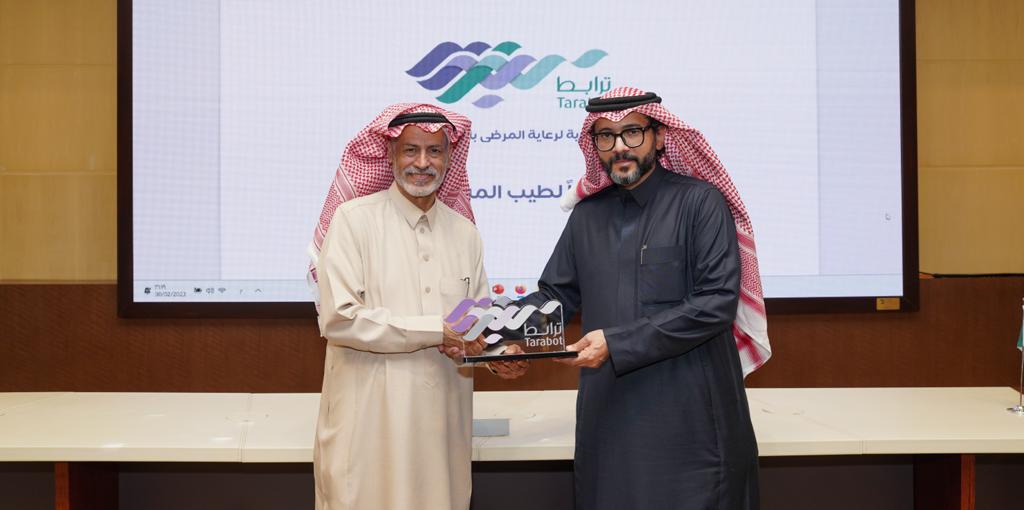 ترابط تطور برامجها مع نخبة من الخبراء والاعلاميين 
