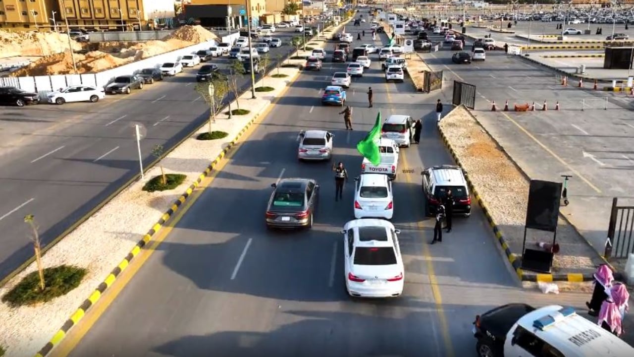 بالفيديو.. جهود رجال الأمن خلال الاحتفال بيوم التأسيس 