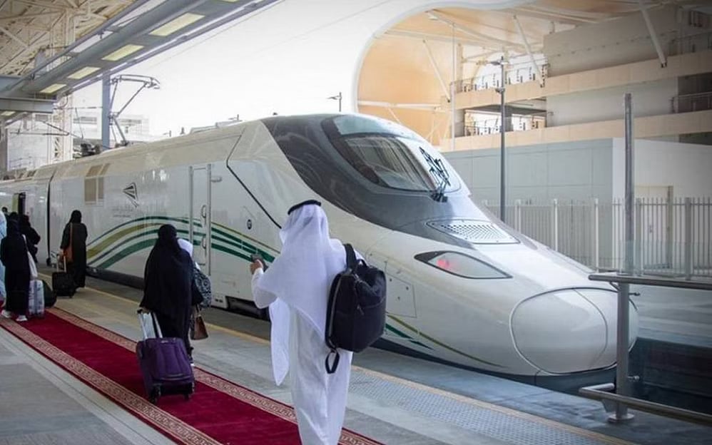أكثر من 100 رحلة يوميًا.. رفع الطاقة الاستيعابية لقطار الحرمين الشريفين السريع

