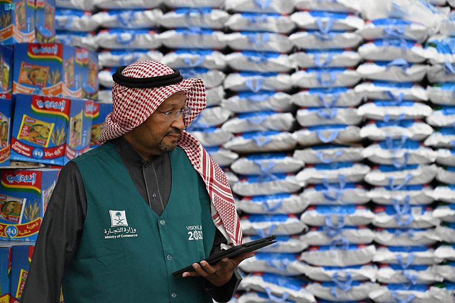 جولات على الأسواق التجارية بتبوك