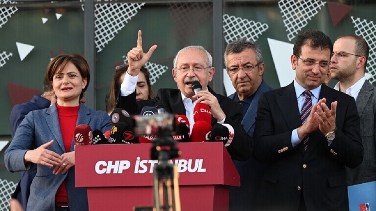 زلزال تركيا يهز شعبية أردوغان.. هل يكرّر كمال أوغلو سيناريو 99 ويطيح بالرئيس؟