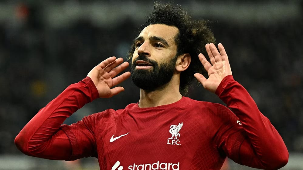 أبرزهم محمد صلاح.. قائمة لاعبين على رادار ريال مدريد 
