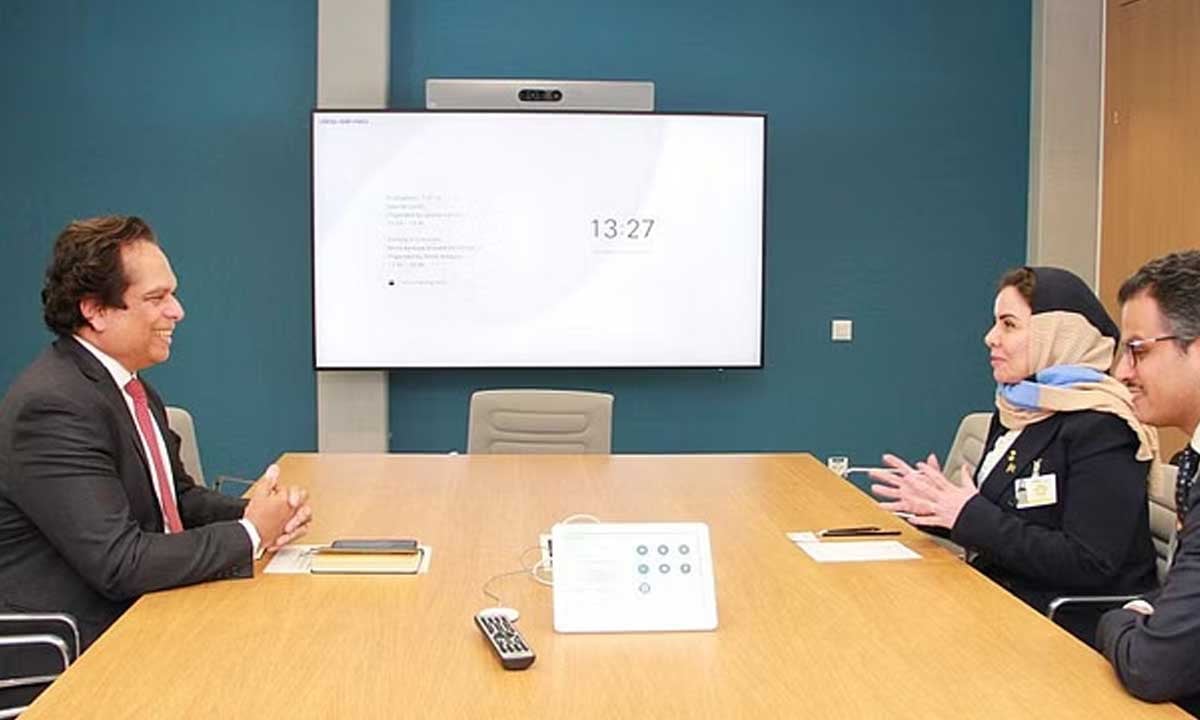 التويجري تبحث تعزيز التعاون الثنائي مع مدير مكتب تنسيق الشؤون الإنسانية بالأمم المتحدة

