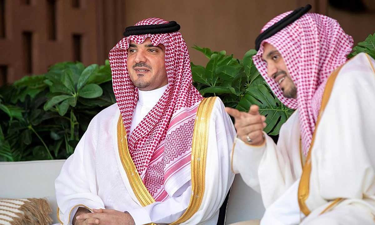 نيابة عن سمو ولي العهد.. وزير الداخلية يَرعى الحفل الختامي لكأس العلا للهجن
