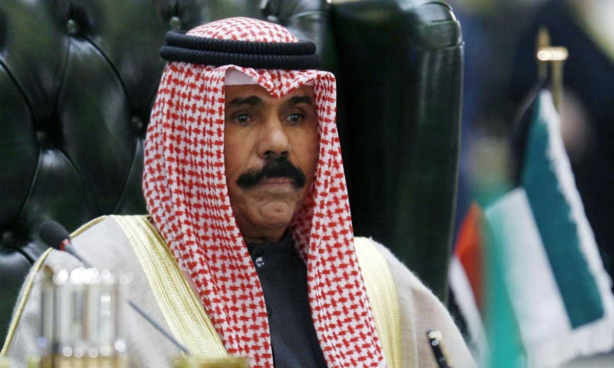 أمير الكويت يهنئ القيادة بنجاح وصول رائدي الفضاء السعوديين لمحطة الفضاء الدولية