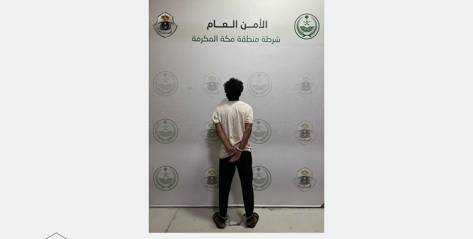 القبض على مواطن بعد سرقته مركبة في وضع التشغيل بجدة

